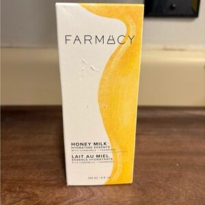 Farmacy Skincare Box with White Design